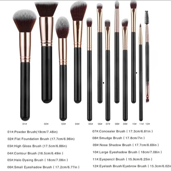 Janiah'z Beauty &Essentials  make brushes - Picture 2 of 6